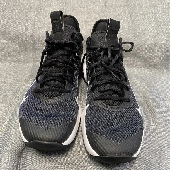 Nike Lebron Witness lV Black And White BV7427-001 Size 8.5 - Picture 3 of 9